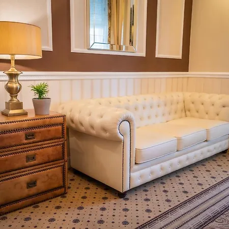 Oda ve Kahvaltı Avilla Thanhoffer Siofok