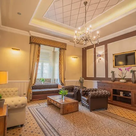 Avilla Thanhoffer 希欧福克