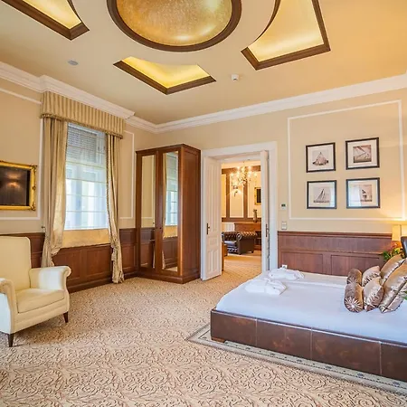 Avilla Thanhoffer Bed & Breakfast Siofok