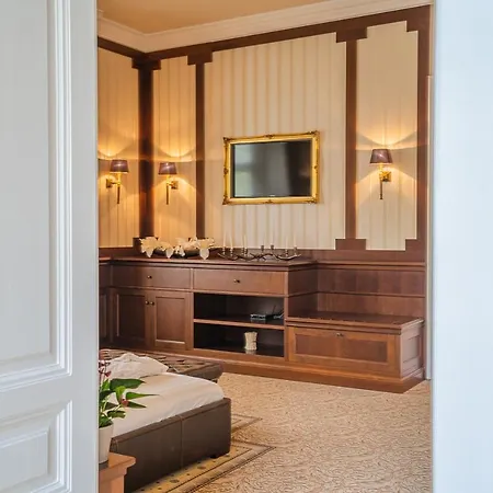 Avilla Thanhoffer Bed & Breakfast Siofok