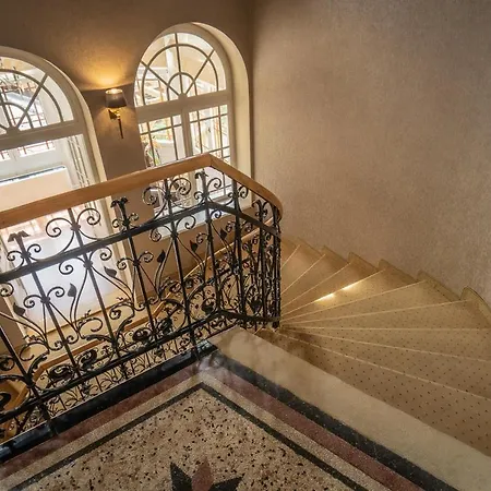 Oda ve Kahvaltı Avilla Thanhoffer