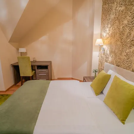 Avilla Thanhoffer Oda ve Kahvaltı *