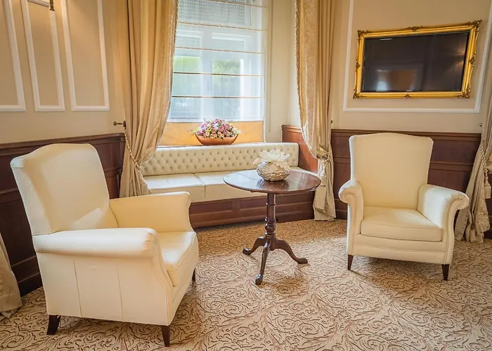 לינה וארוחת בוקר Avilla Thanhoffer