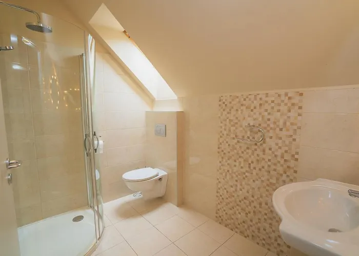 Avilla Thanhoffer לינה וארוחת בוקר