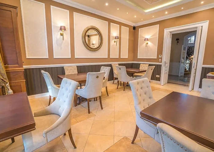 לינה וארוחת בוקר Avilla Thanhoffer שיופוק