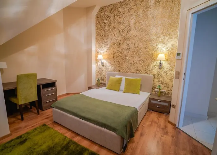 Avilla Thanhoffer לינה וארוחת בוקר שיופוק